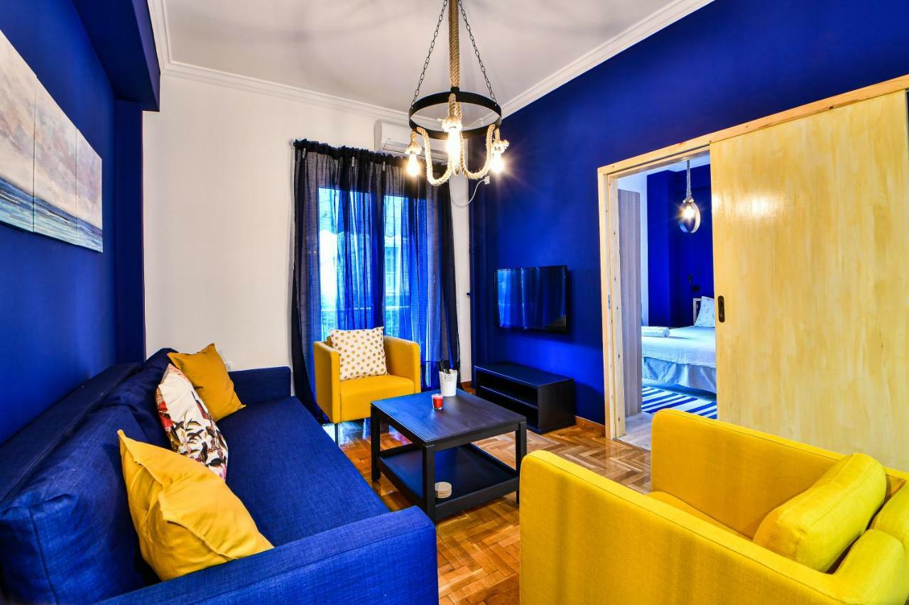 Cozy Blue Apartment By Zain Атина Екстериор снимка