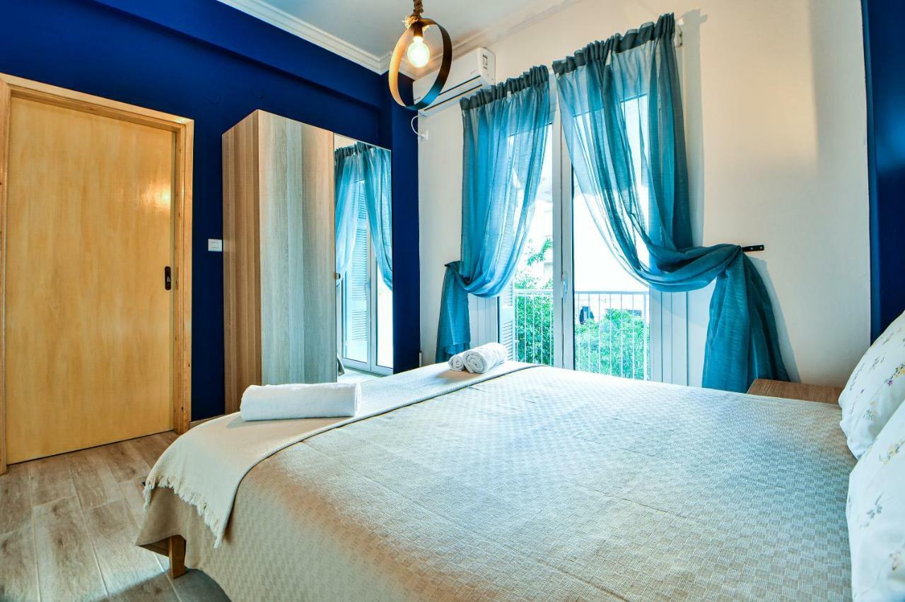 Cozy Blue Apartment By Zain Атина Екстериор снимка